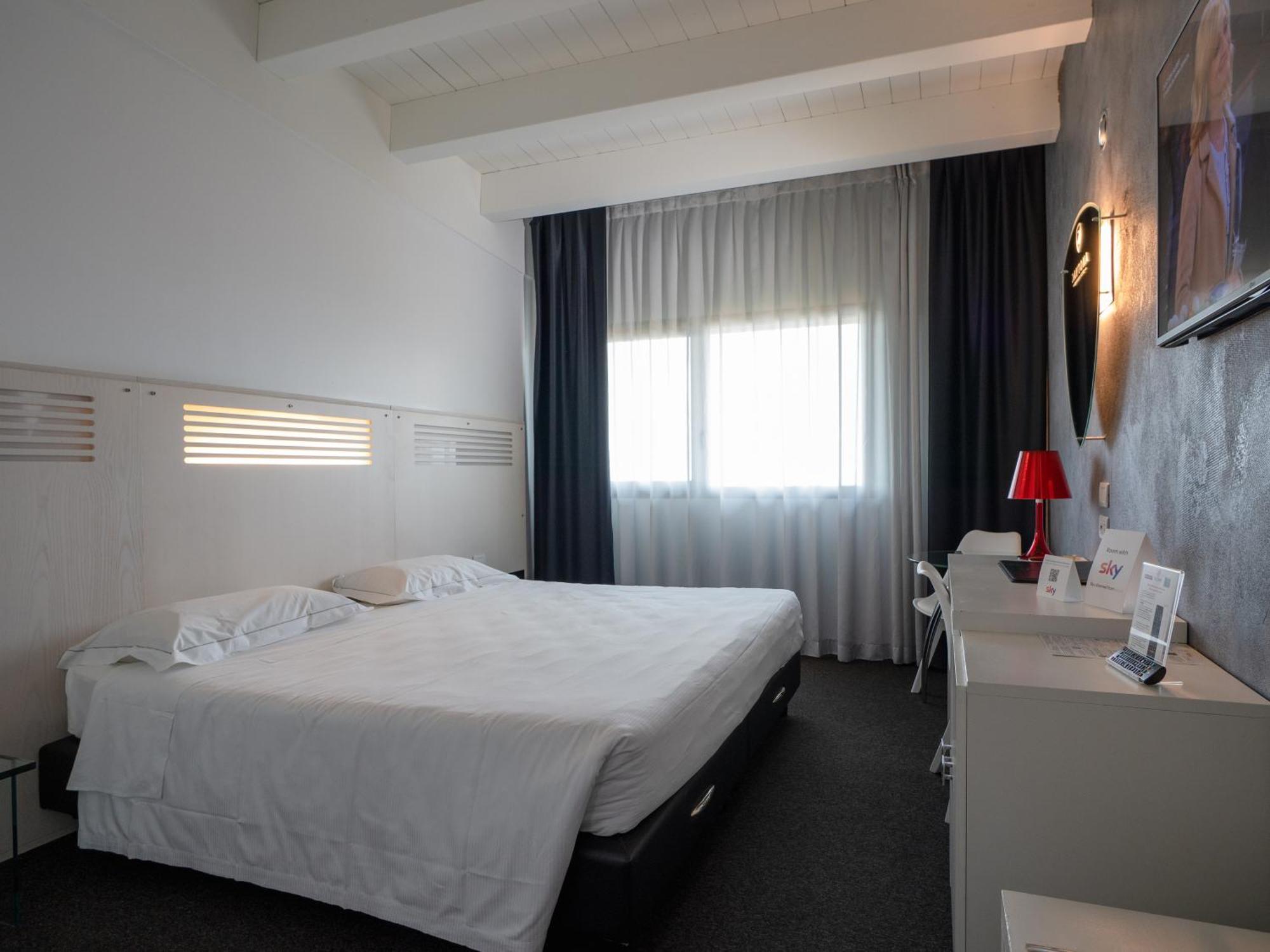 Daytona Business Hotel Collecchio Exteriér fotografie